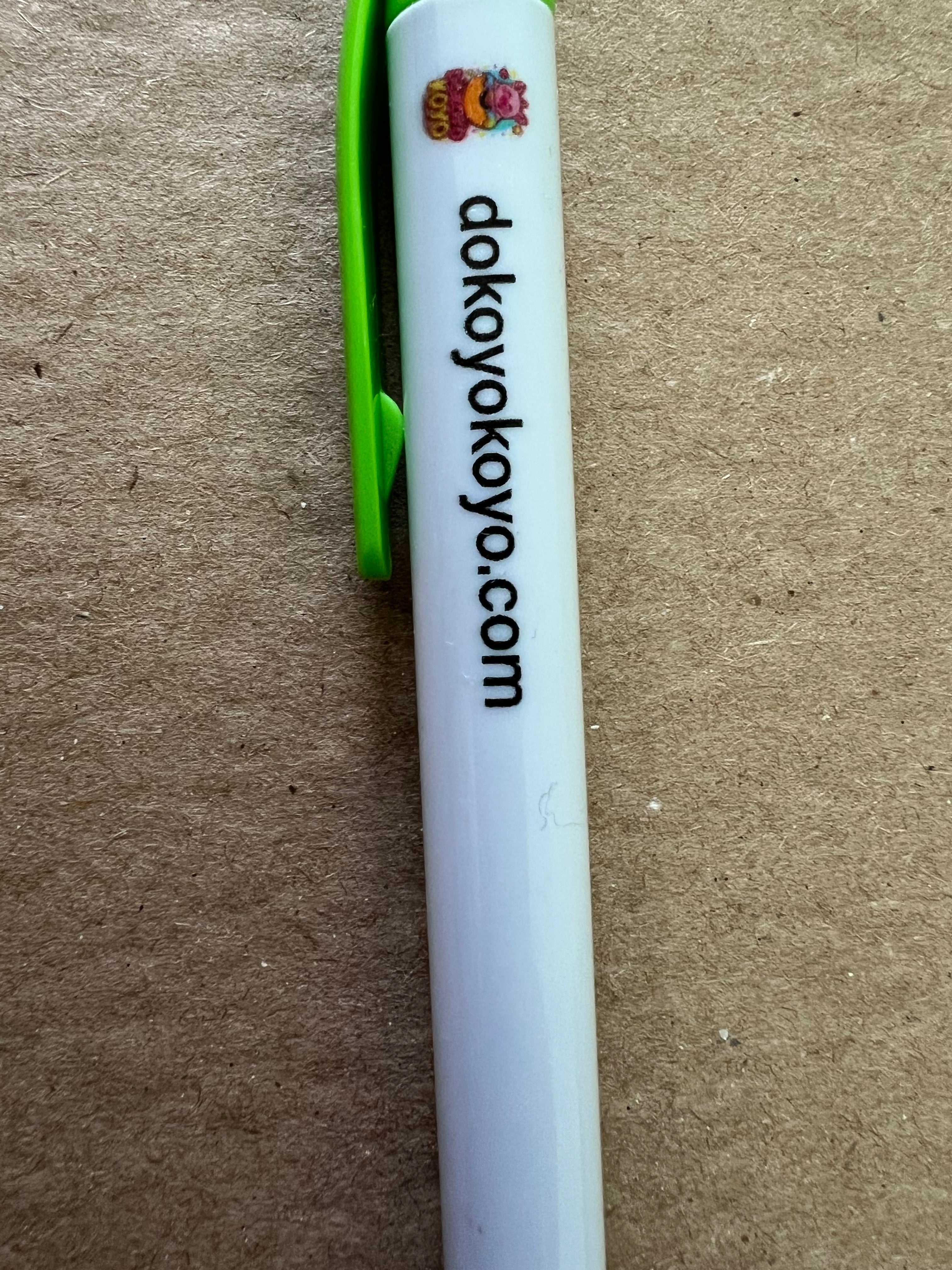 🖊️Penna Dokoyo Koyo – Gadget Colorato con Inchiostro Nero